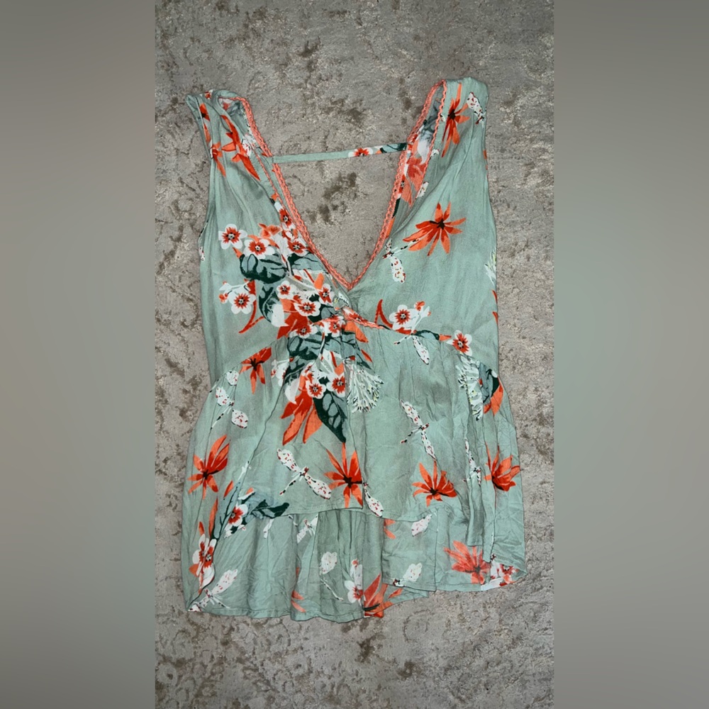 Floral V-Neck Sleeveless Top